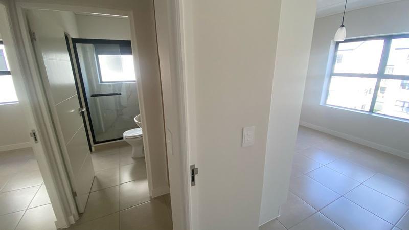 To Let 2 Bedroom Property for Rent in Richwood Western Cape